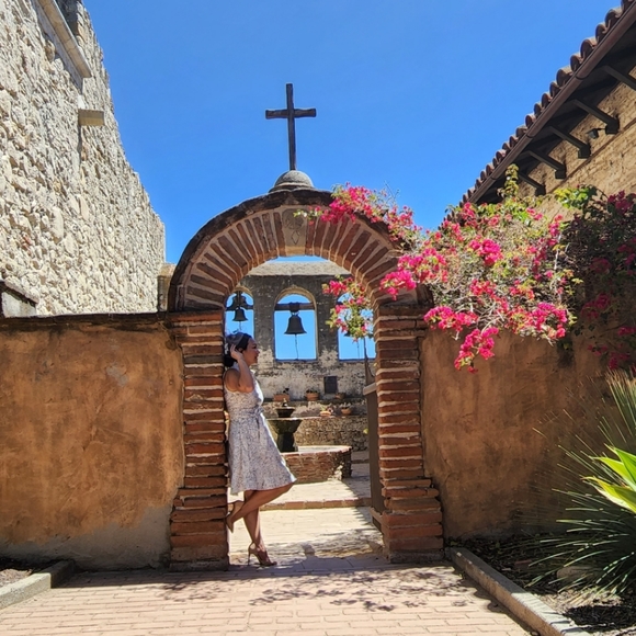 Meet your Posher, Leann - Picture 1 of 1